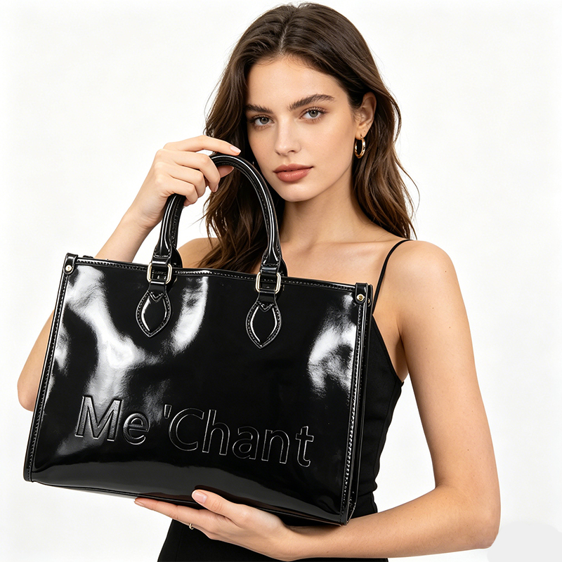 Structured Handbag Top Handle - กระเป๋าถือผู้หญิงหนัง PU สีดำเงา ทรงแข็ง พร้อมหูหิ้ว จุของได้เยอะ
