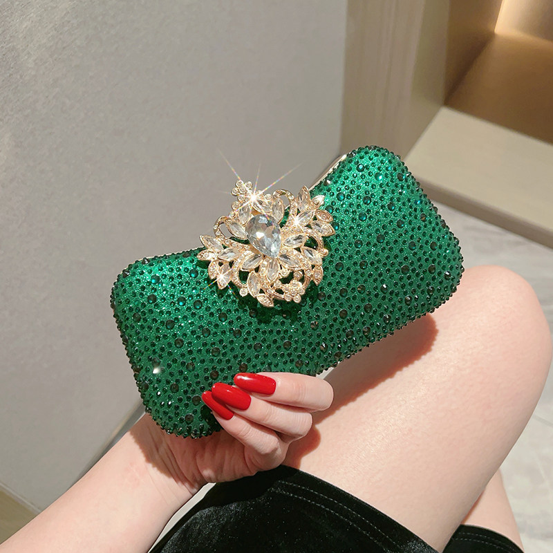 Luxury Bags Green - กระเป๋าคลัทช์สีเขียวสุดหรูประดับเพชรสำหรับงานเลี้ยงตอนเย็น ปี 2026 กระเป๋าถือใส่โทรศัพท์และลิปสติกสำหรับผู้หญิง สายโซ่สะพายข้าง