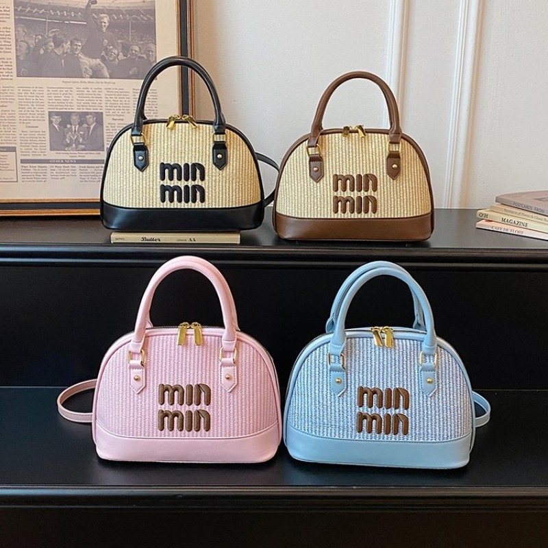 Luxury Bags Must Have - กระเป๋าผ้าอ้อมดีไซน์หรูสำหรับผู้หญิง กระเป๋าหนังสุดหรู สะพายข้างได้ สวยสง่า ทันสมัย ต้องมี