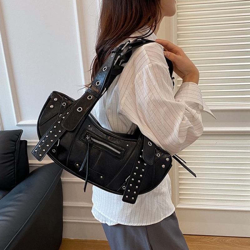 Luxury Bags Must Have - กระเป๋าโท้ทดีไซน์เนอร์สุดหรูสำหรับผู้หญิง กระเป๋าหนังสะพายข้างสไตล์วินเทจ ทันสมัย จุของได้เยอะ กระเป๋าใส่ผ้าอ้อมแบบมินิมอล