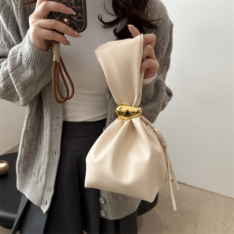 Luxury Bags Brand - กระเป๋าถือสตรีใหม่สไตล์ฝรั่งเศสวินเทจความจุขนาดใหญ่แบบพกพาแบรนด์หรูคุณภาพสูงกระเป๋าทรงถังพับได้กระเป๋าโท้ทเรียบง่ายอเนกประสงค์