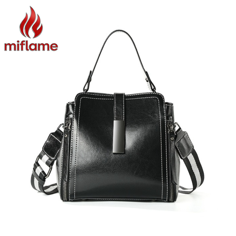 Luxury Bags Quiet - กระเป๋าหนังแท้สะพายข้างสำหรับผู้หญิง กระเป๋าสะพายไหล่ใบใหญ่พร้อมหูหิ้วด้านบนและสายสะพายถอดได้ ไม่มีโลโก้ ดีไซน์เรียบหรู ดูดีมีระดับ