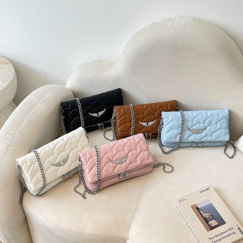 Chain Crossbody Quilted - 2026 กระเป๋าสะพายข้างแบบควิลท์ลายใหม่ กระเป๋าสะพายแฟชั่นสำหรับผู้หญิงพร้อมดีเทลปีกสีเงิน