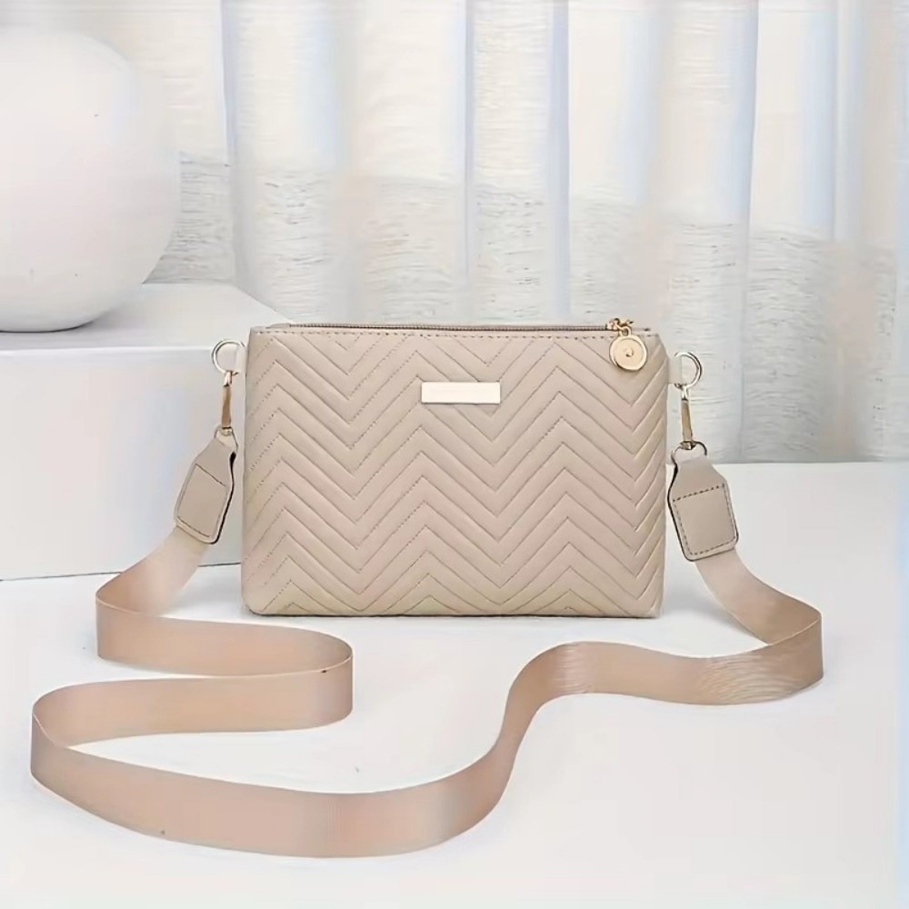 Chain Crossbody Quilted - กระเป๋าสะพายข้างแบบมินิมอลลายควิลท์พร้อมสายโซ่ กระเป๋าสตางค์ยาวลายคลื่น PU สีพื้น น้ำหนักเบา ใช้ได้ทุกวัน