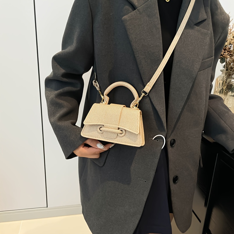 Structured Handbag Top Handle - กระเป๋าถือสตรีแฟชั่นแบบทอขนาดเล็ก ดีไซน์หรูหรา ทรงแข็งแรง สะพายข้างได้ พร้อมหูหิ้วด้านบน สายปรับได้