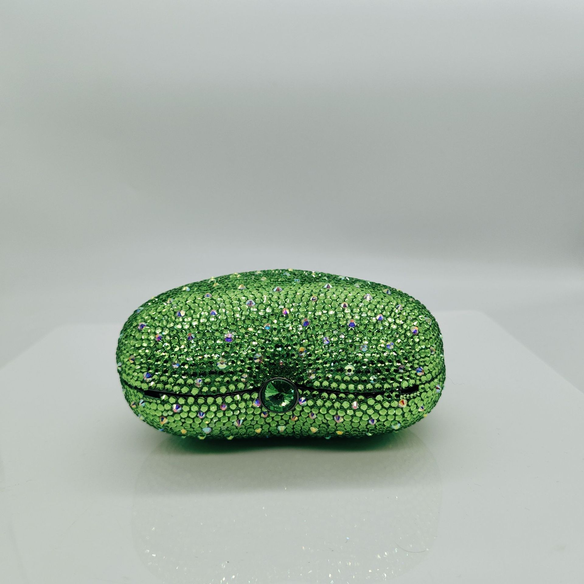 กระเป๋าคลัทช์คริสตัลรูปหัวใจสำ - Luxury Bags Green บทวิจารณ์และราคา