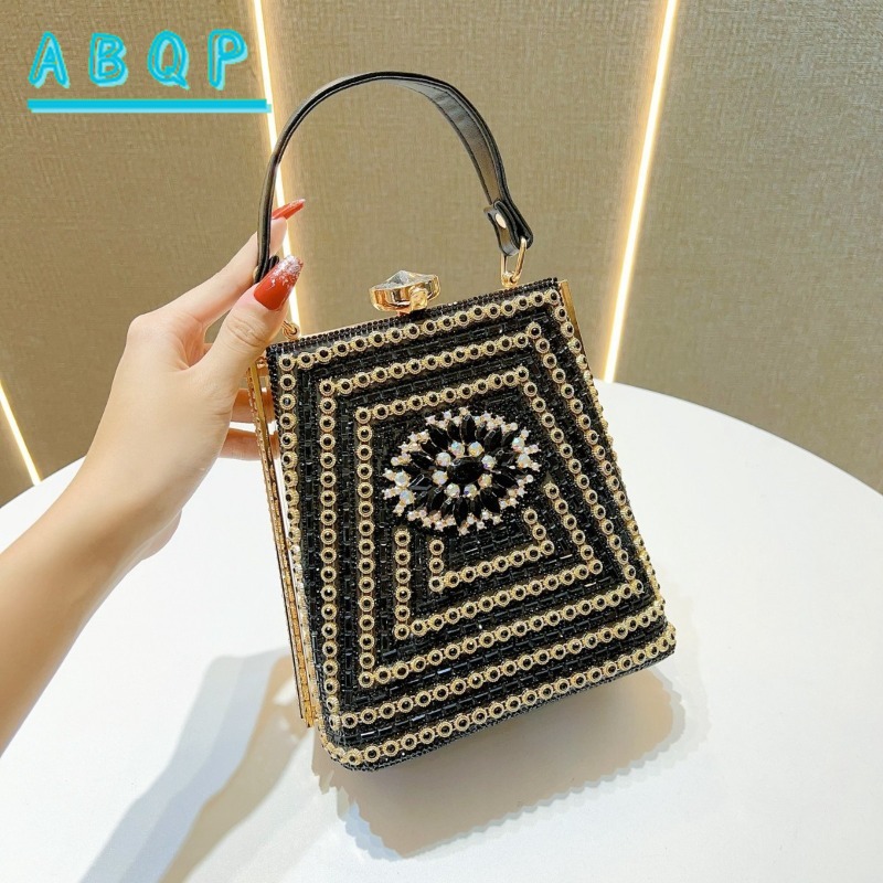 กระเป๋าสตรีสำหรับงานกลางคืน แบ - Luxury Bags Brand บทวิจารณ์และราคา