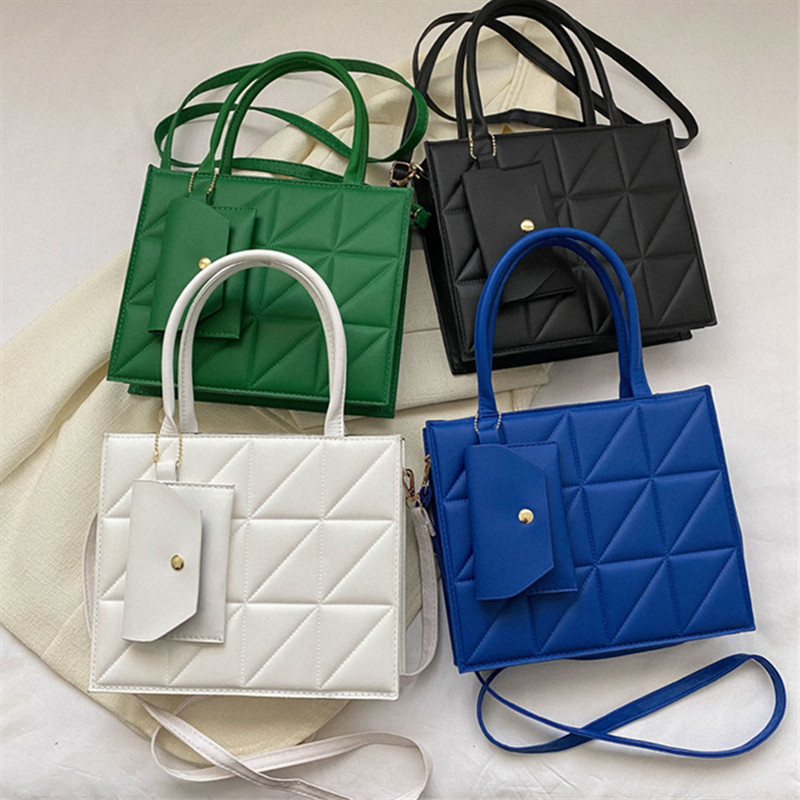 กระเป๋าโท้ททรงสวยมีสไตล์, กระเ - Structured Handbag Top Handle บทวิจารณ์และราคา