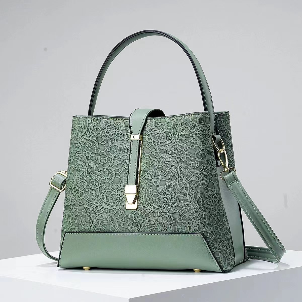 ใหม่หรูหรา Tote กระเป๋าหนัง Cl - Luxury Bags Office บทวิจารณ์และราคา