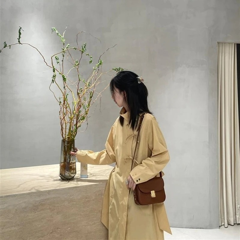 กระเป๋าถือสะพายไหล่ทรงสี่เหลี่ - Luxury Bags Quiet บทวิจารณ์และราคา