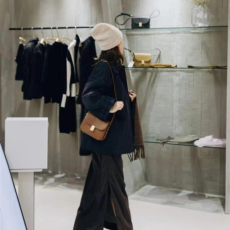 กระเป๋าถือสะพายไหล่ทรงสี่เหลี่ - Luxury Bags Quiet บทวิจารณ์และราคา