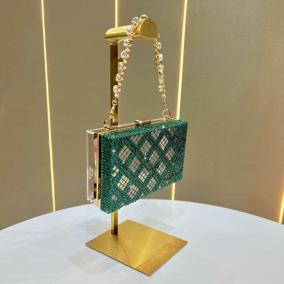 กระเป๋าคลัทช์ทรงข้าวหลามตัดสีเ - Luxury Bags Green บทวิจารณ์และราคา