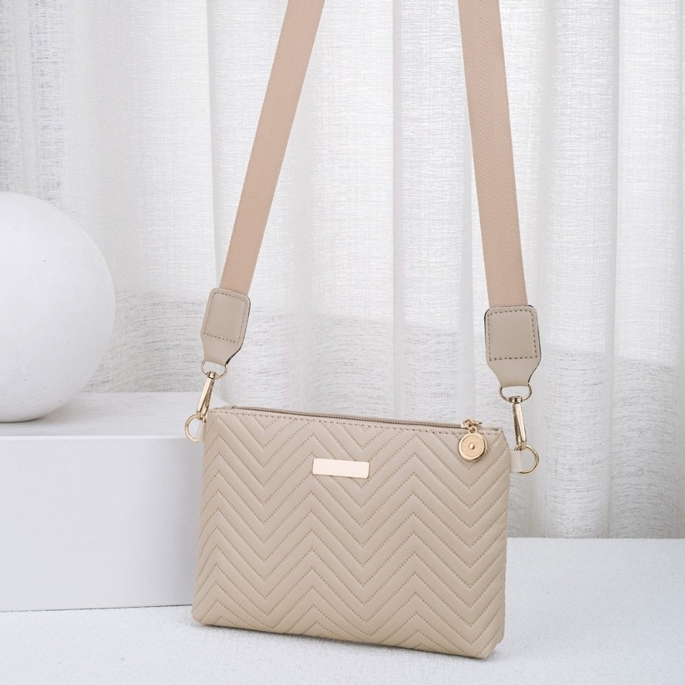 กระเป๋าสะพายข้างแบบมินิมอลลายค - Chain Crossbody Quilted บทวิจารณ์และราคา