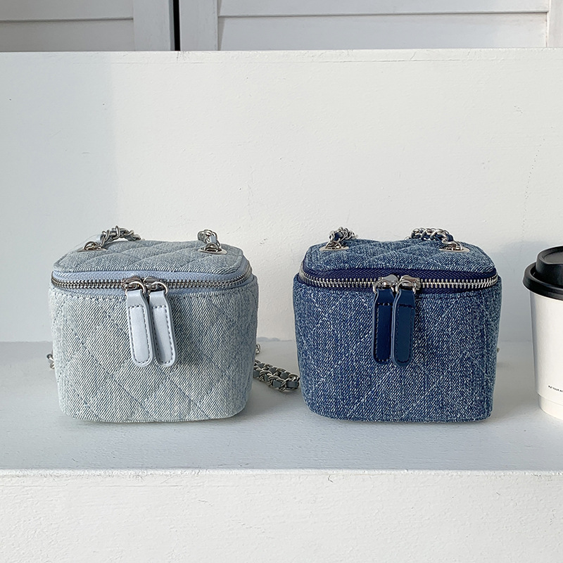 กล่องผ้านวมขนาดเล็กกระเป๋าCros - Chain Crossbody Quilted บทวิจารณ์และราคา