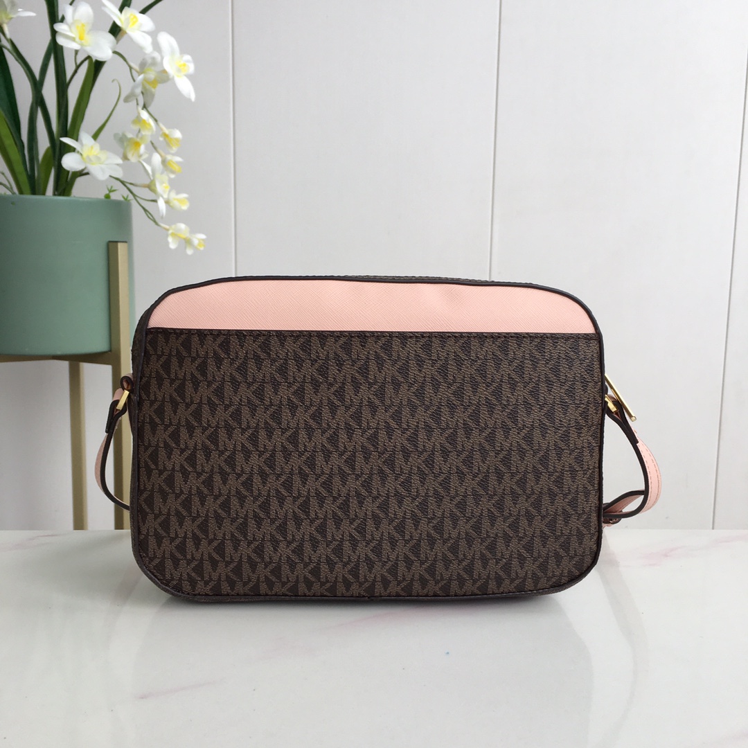 ไมเคิล คอร์กระเป๋ากล้องแฟชั่นส - Luxury Bags Brand บทวิจารณ์และราคา