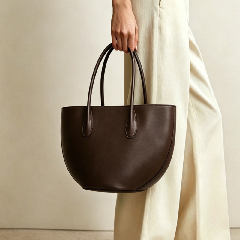 กระเป๋าสะพายไหล่ผู้หญิง ทรงครึ - Structured Handbag Top Handle บทวิจารณ์และราคา