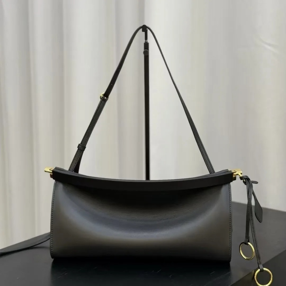 กระเป๋าสะพายไหล่ LE CLICK EAST - Luxury Bags Medium Size บทวิจารณ์และราคา