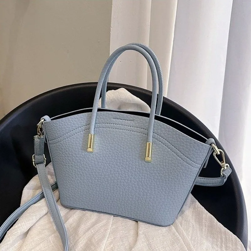 กระเป๋าโท้ทดีไซน์หรูหราที่ทุกค - Luxury Bags Must Have บทวิจารณ์และราคา