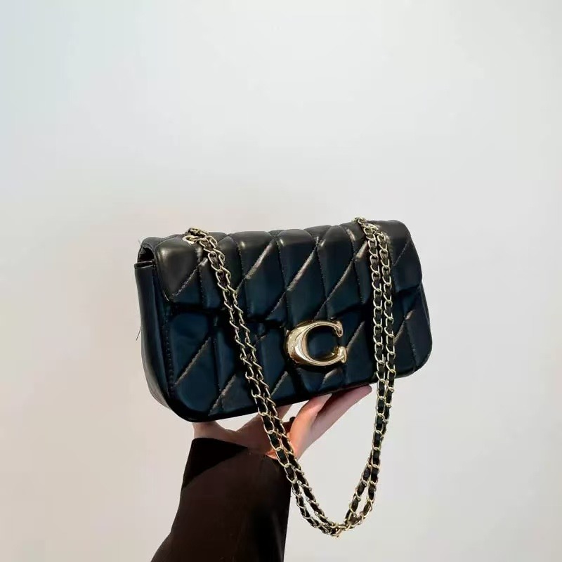 กระเป๋าสะพายข้างผู้หญิงสุดหรู  - Key Holder Leather Pouch บทวิจารณ์และราคา