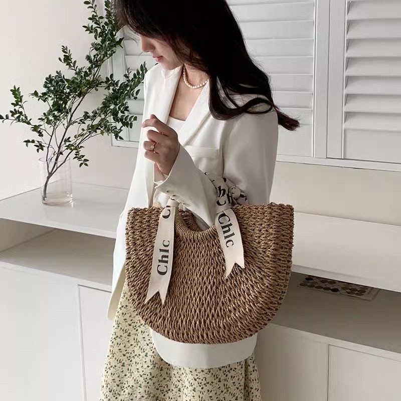 กระเป๋าถือสานทรงครึ่งวงกลม ขนา - Luxury Beach Bags Ysl บทวิจารณ์และราคา