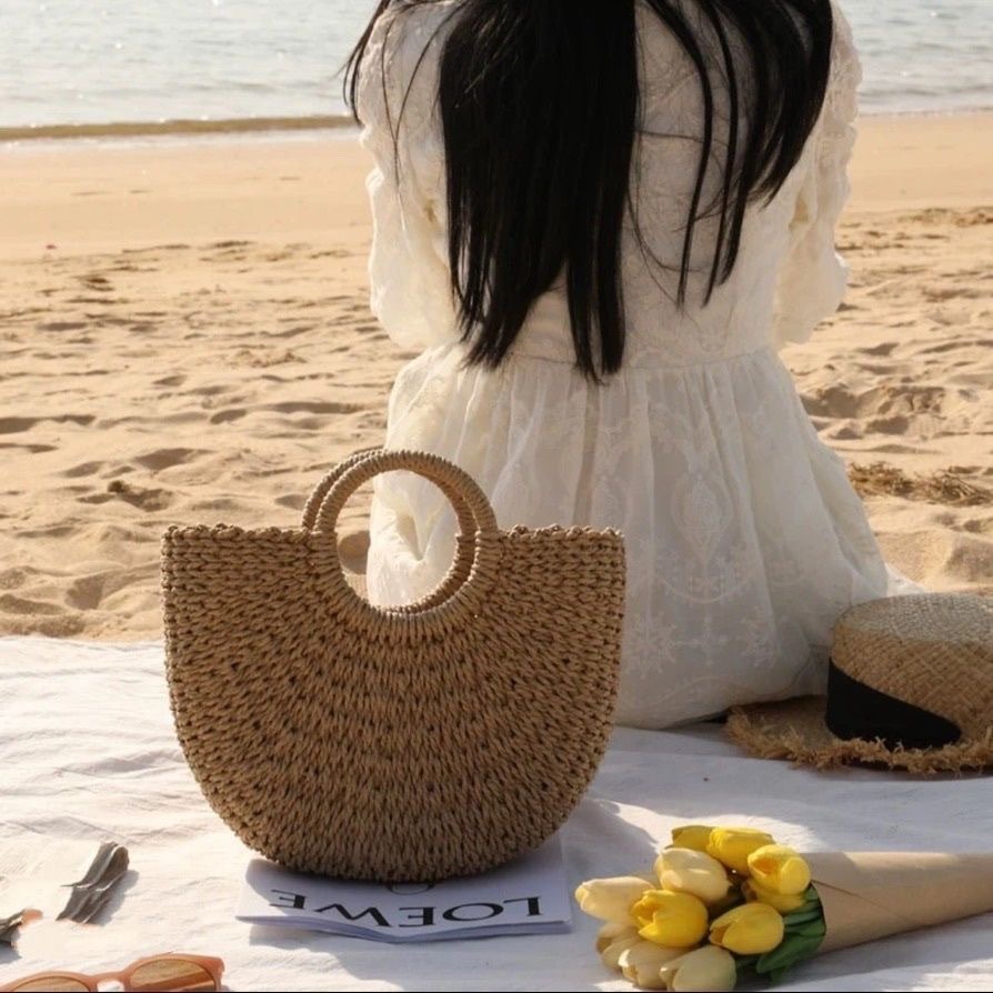 กระเป๋าถือสานทรงครึ่งวงกลม ขนา - Luxury Beach Bags Ysl บทวิจารณ์และราคา